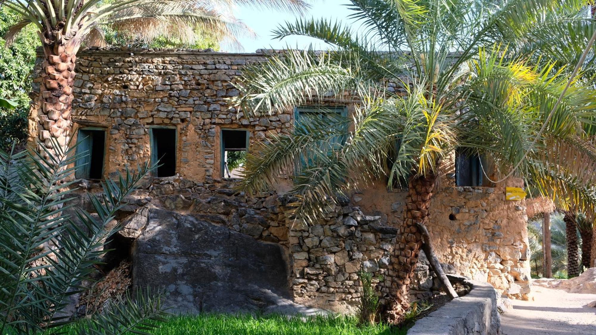 Hotel The View Al Ḩamrāʼ Exterior foto