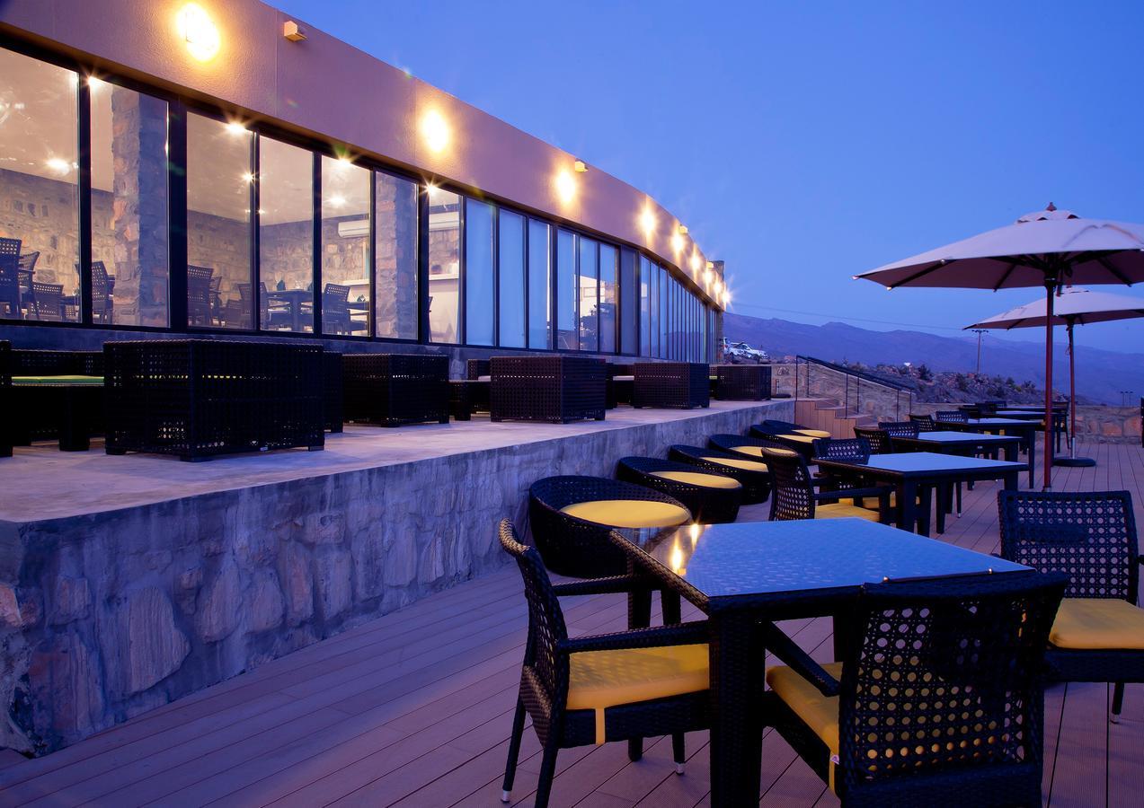 Hotel The View Al Ḩamrāʼ Exterior foto